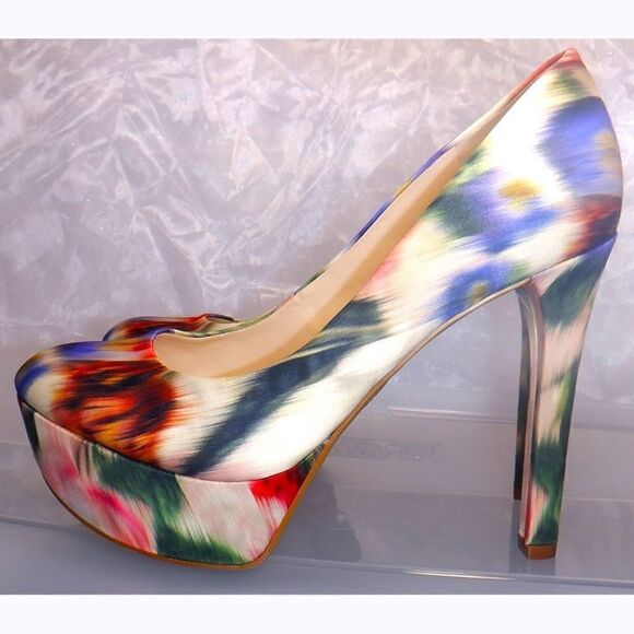 Guess multi-color swirl platform stilleto versatile heels - Picture 3 of 5